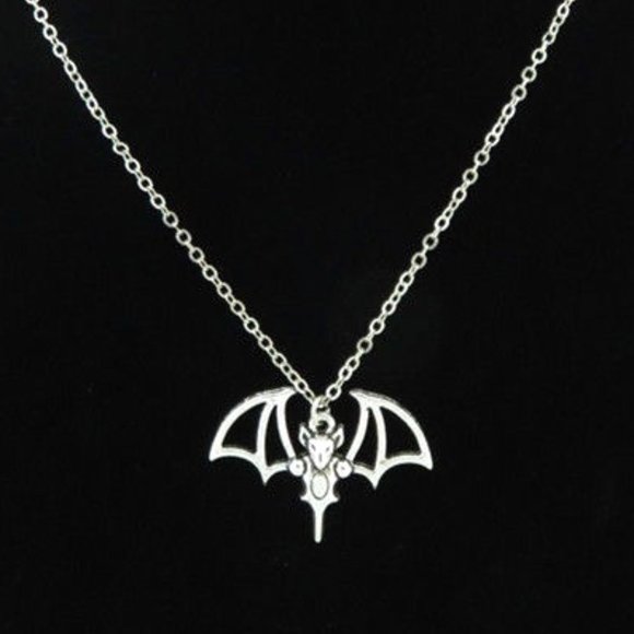 Baroque Vintage Jewelry - Gothic Silver Outlined Bat Necklace